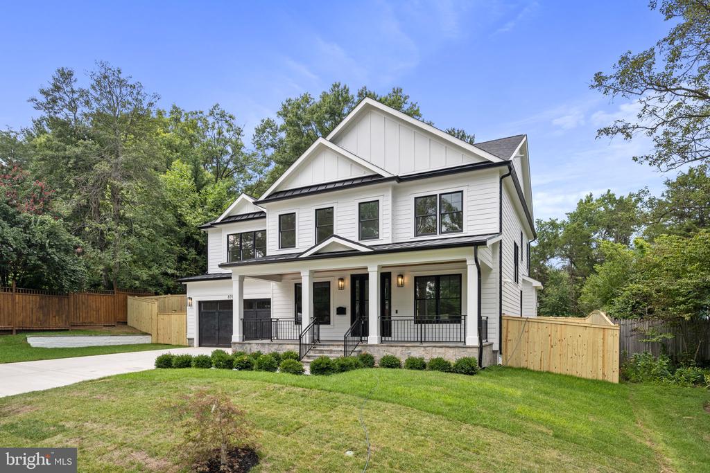8704 Susanna Lane, Chevy Chase, Maryland, sold by Daniel Kotz at $2,075,000